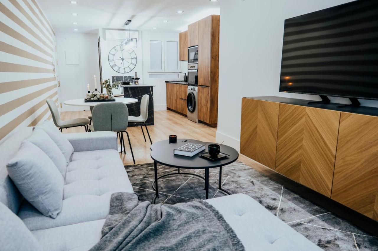 Apartamento Augusto Junquera Apartment โอเบียโด ภายนอก รูปภาพ